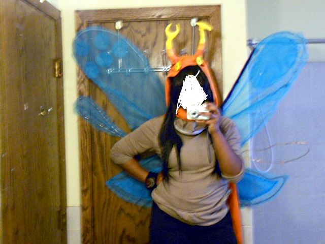 an incomplete cosplay of godtier Vriska Serket from Homestuck